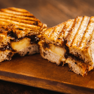 Apple & Brie